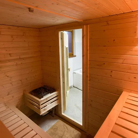 Haus In Mit Pool Und Bergblick By Interhome Dom wakacyjny